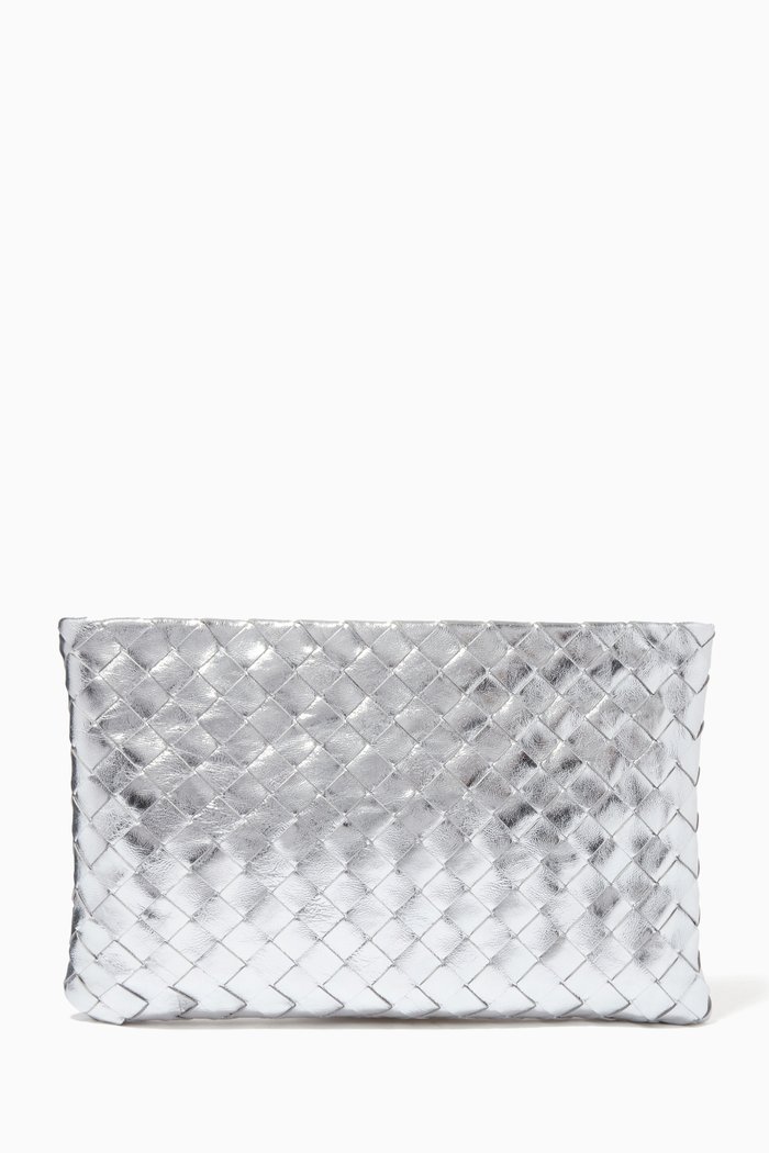 

Medium Pouch in Intrecciato Laminated Nappa, Silver