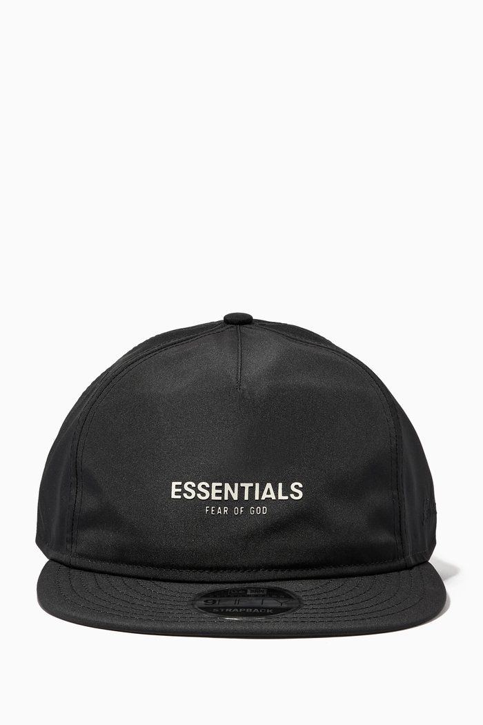 

x New Era 9FIFTY Strapback Cap, Black