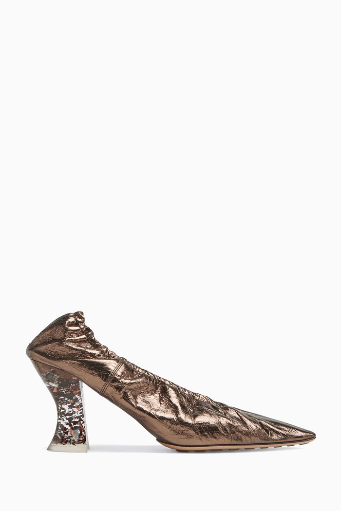 

Almond Pumps in Metallic Nappa, Brown