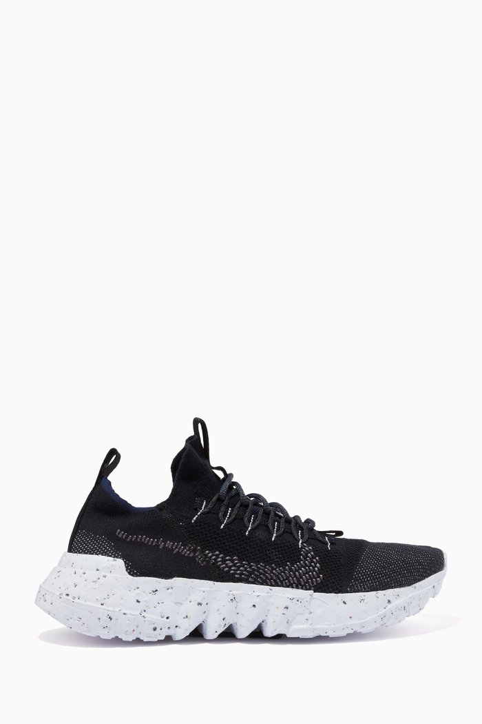 

Space Hippie Sneakers in Flyknit, Black