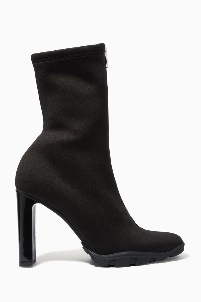

Slim Tread Boot in Rubber, Black
