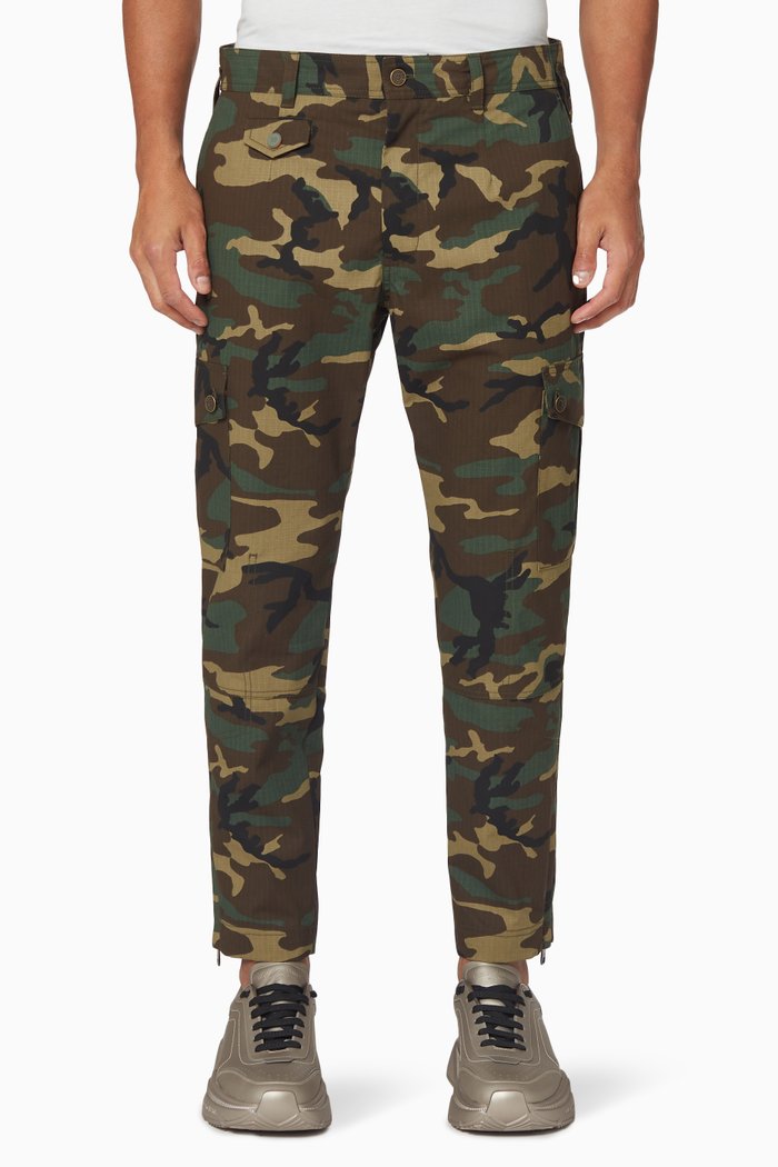 

Reborn To Live Camo Pants in Cotton, Green