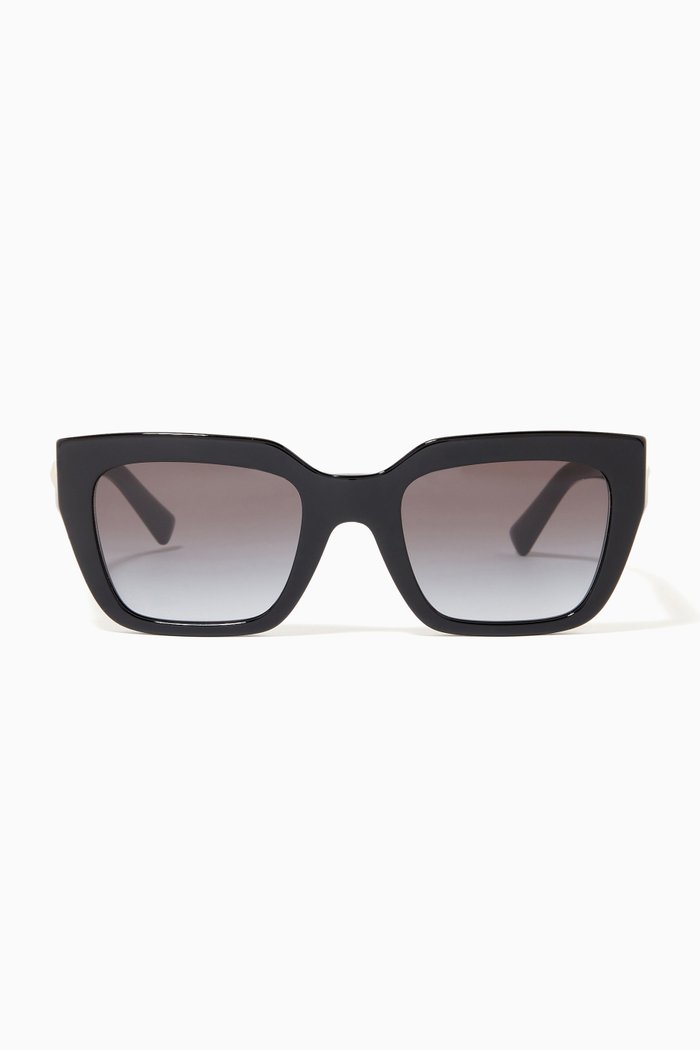 

Valentino Garavani Rockstud Square Sunglasses in Acetate, Black