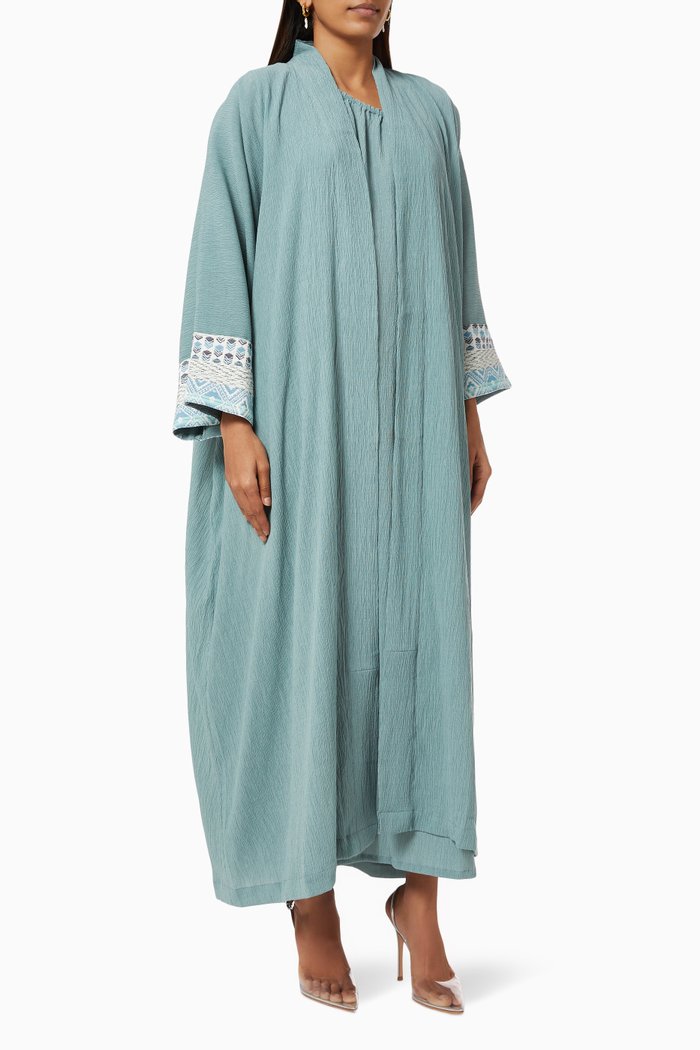 

Sadu Embroidered Abaya in Crepe, Blue