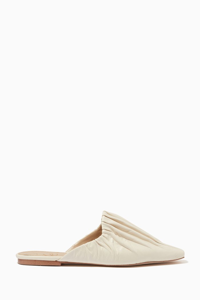 

Cecilia Mules in Leather, Neutral