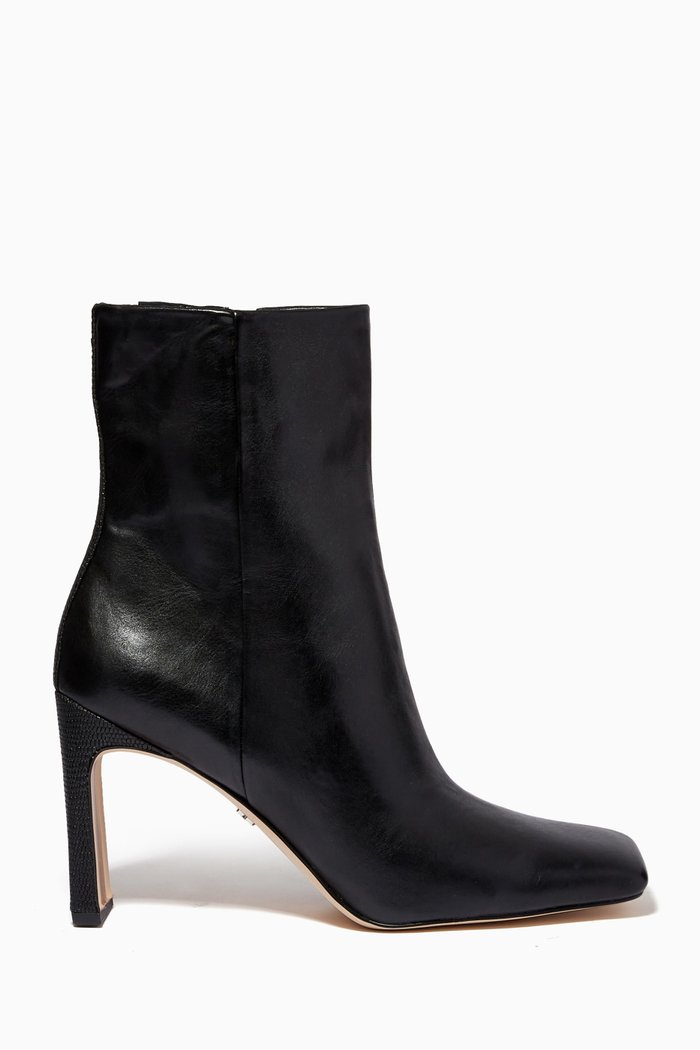 

Anika Ankle Boots in Leather, Black