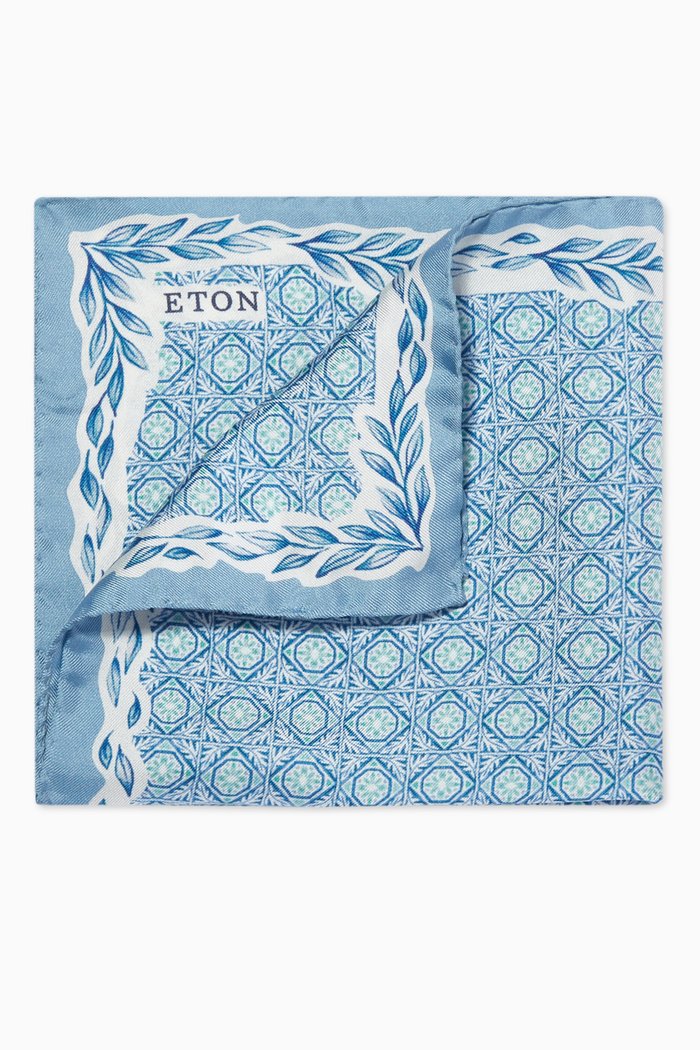 

Geometric Pocket Square in Silk, Blue