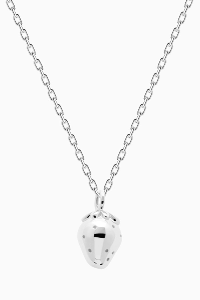 

La Fraise Necklace in Sterling Silver
