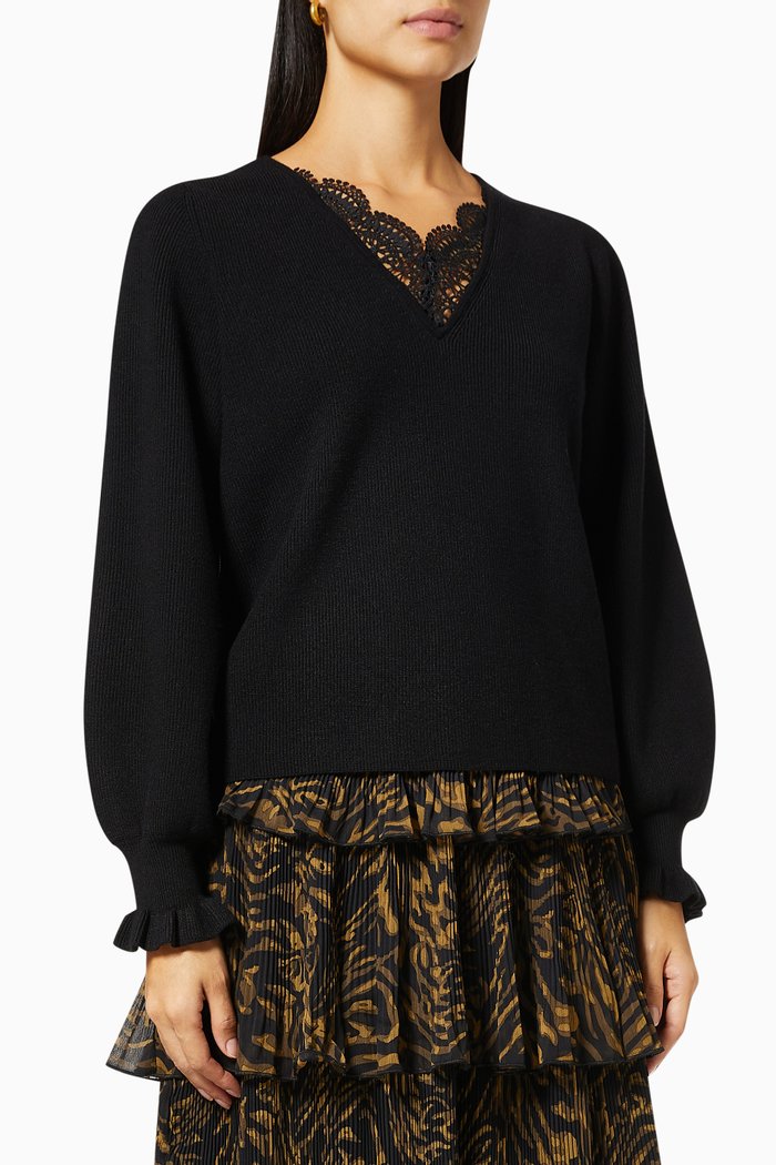 

Yasminula Pullover in Knit, Black