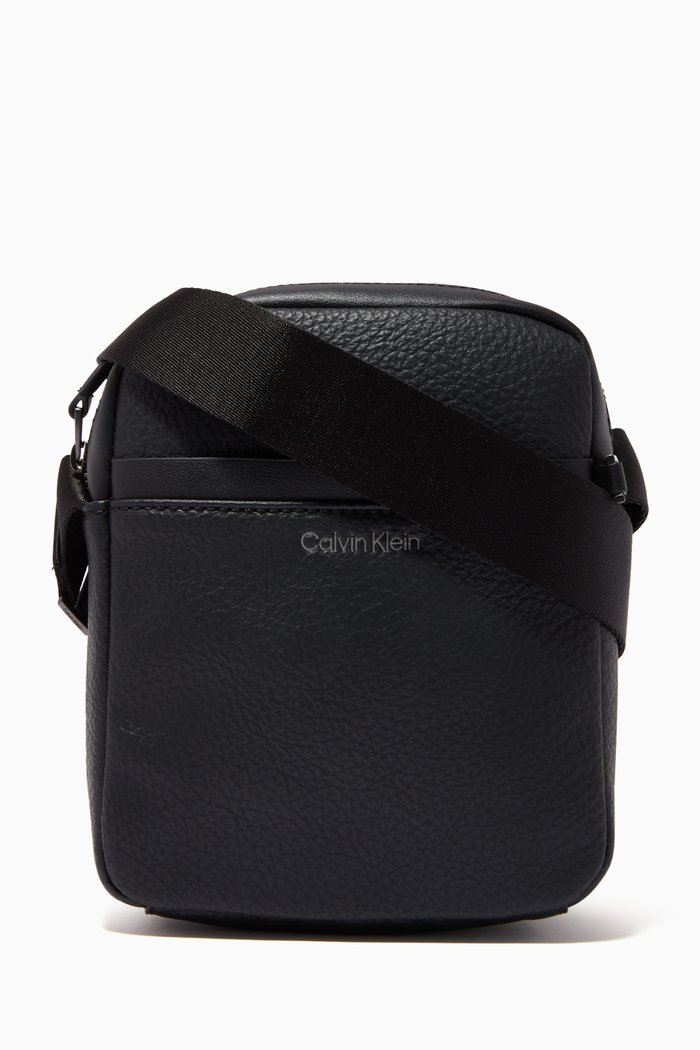 

Small Crossbody Bag in Faux Leather, Black