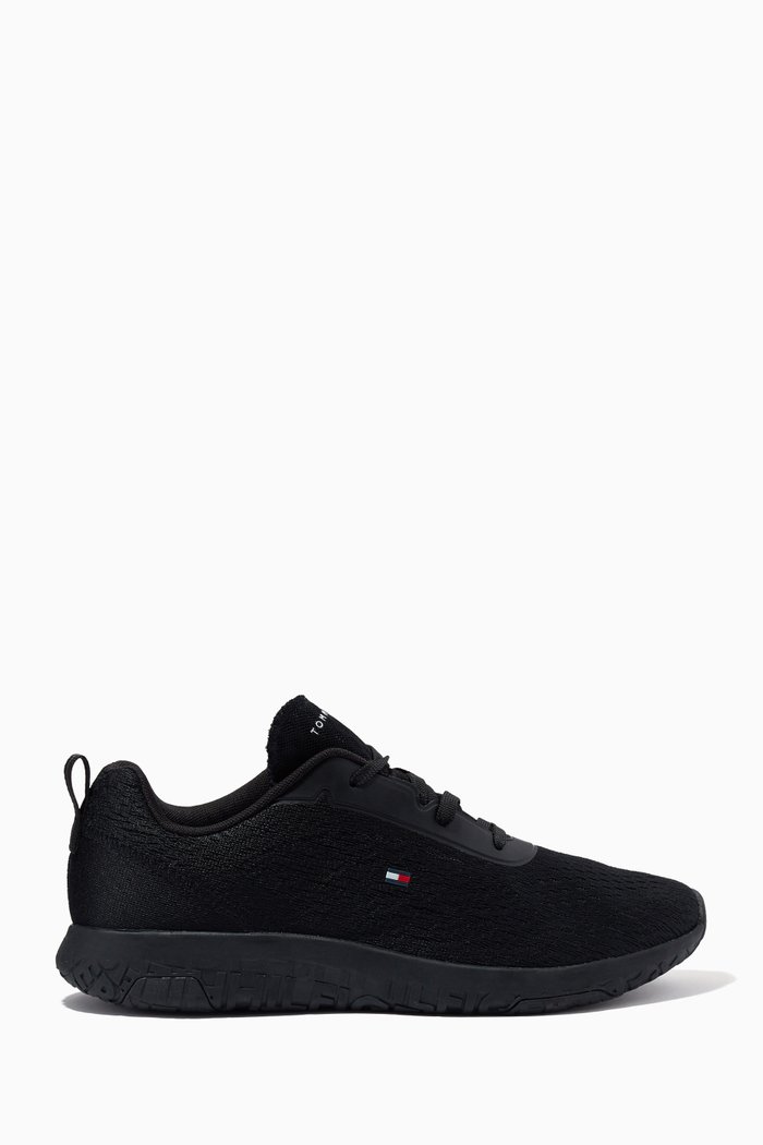 

Modern Lightweight Trainers in Mesh, Black