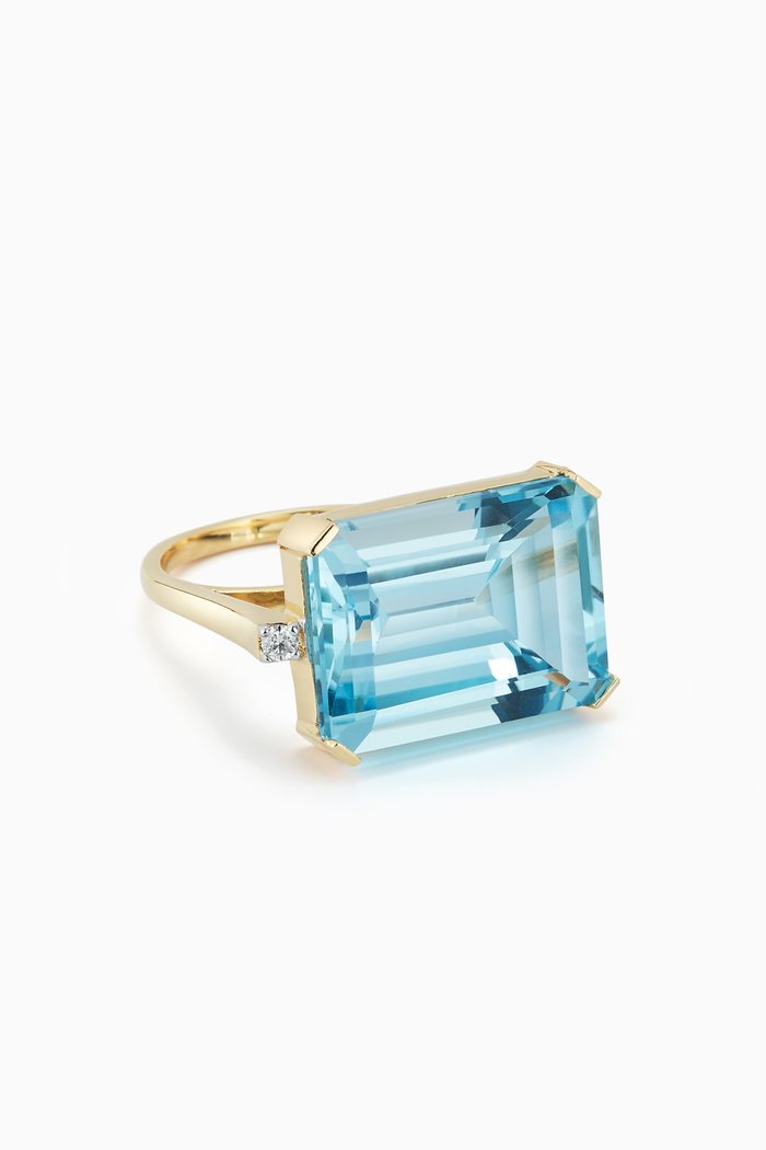 

East West Blue Topaz Ring in 14kt Yellow Gold