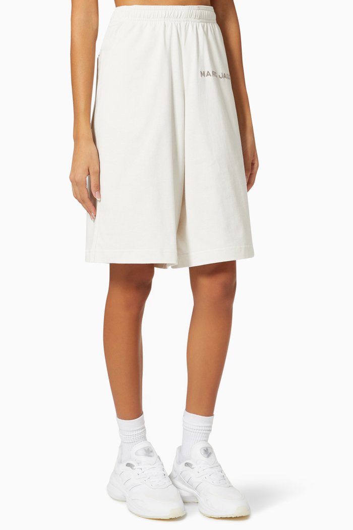

The T-Shorts in Cotton, White