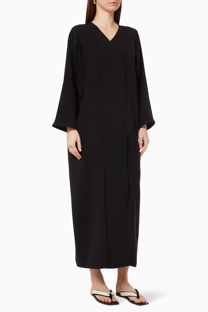

Essential Travel Abaya in Jersey Rayon, Black