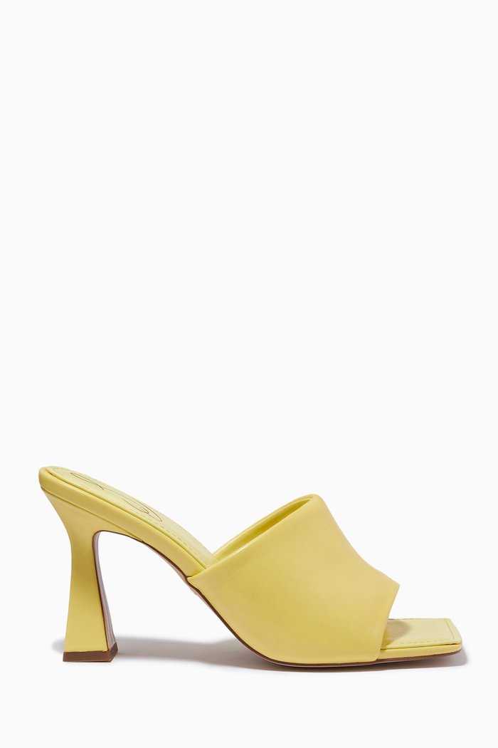 Carmen Sandals in Leather, Yellow