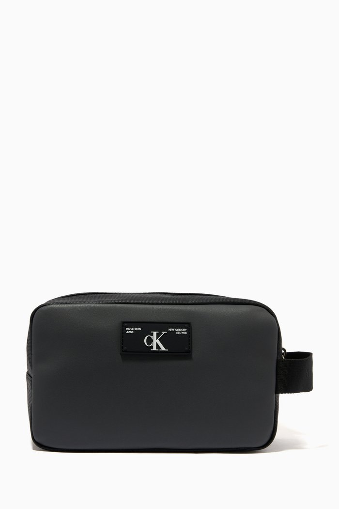 

Monogram Wash Bag in Faux Leather, Black
