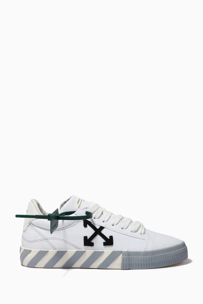 

Low Vulcanized Sneakers in Canvas, White