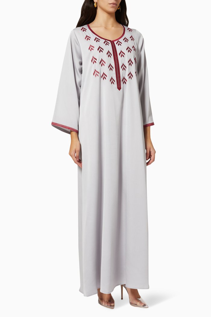 

Embroidered Kaftan in Crepe Silk, Grey