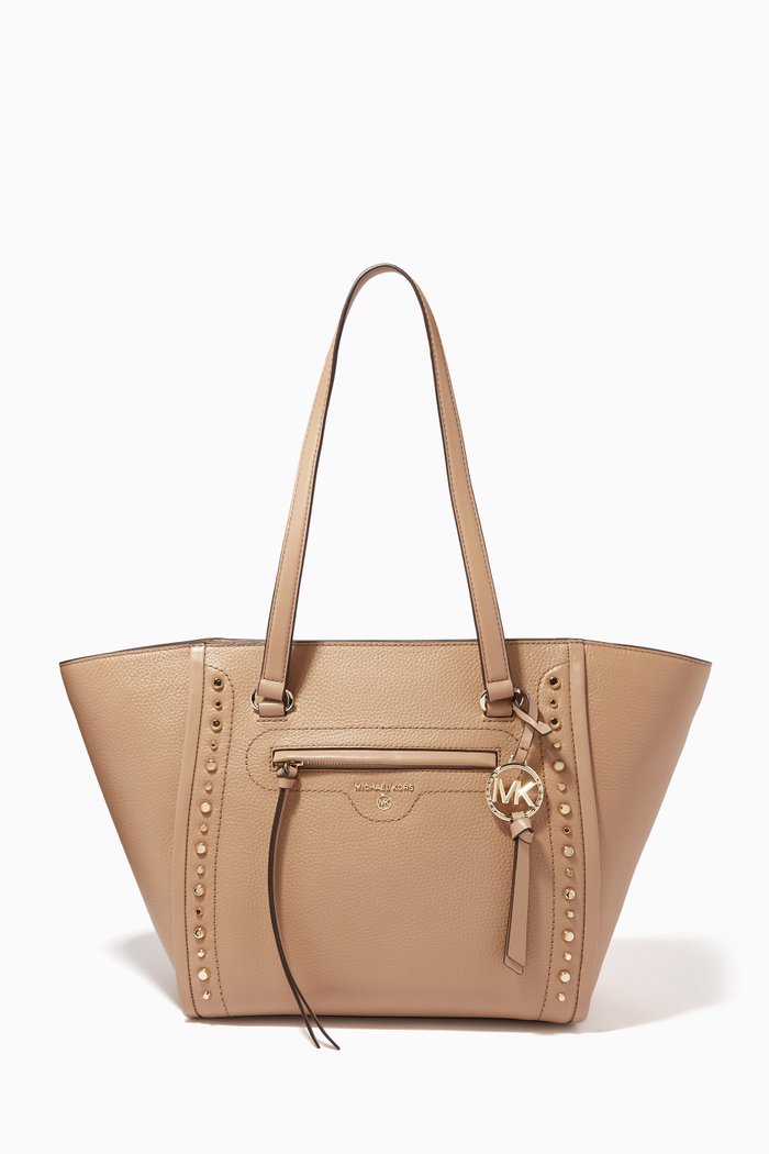 

Medium Carine Tote Bag in Leather, Brown