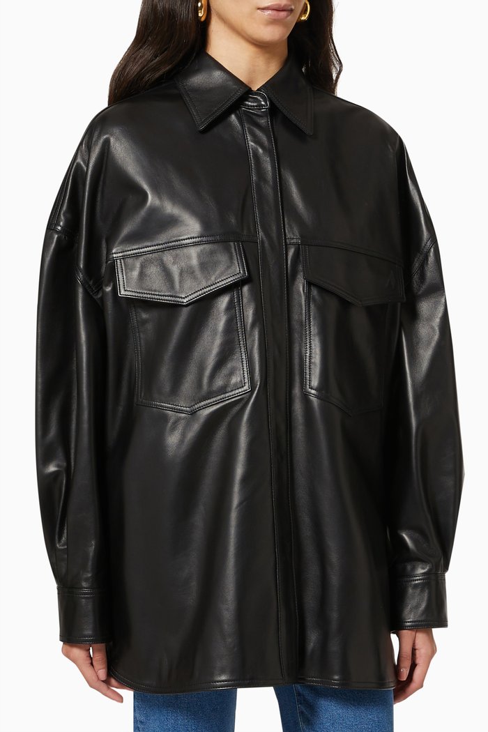 

Short Oversized Coat in Shiny Leather, Black