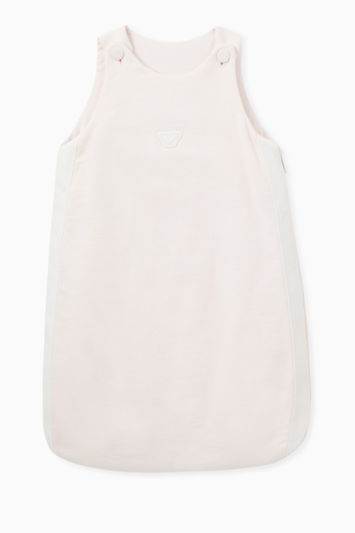 

Embroidered Logo Sleeping Nest, Pink