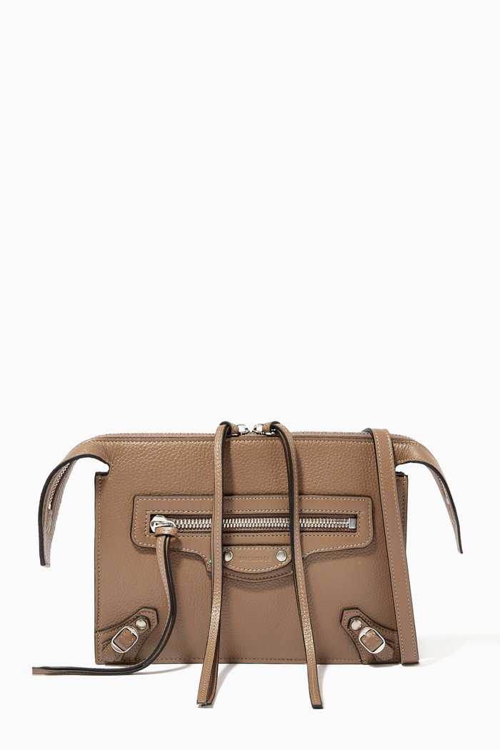 

Neo Classic Multipouch with Strap in Grained Calfskin, Grey