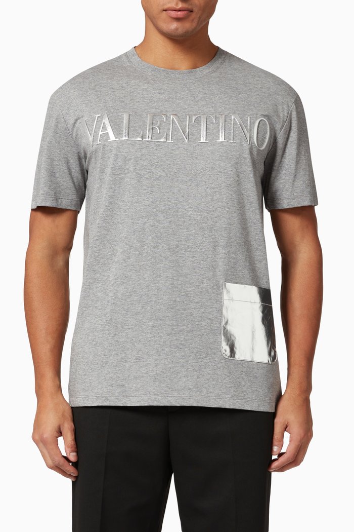 

Embossed Logo & Pocket T-shirt in Jersey, Grey