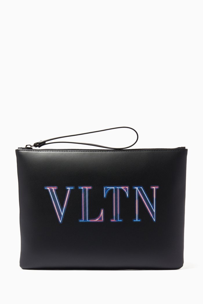 

Valentino Garavani VLTN Flat Pouch in Leather, Black