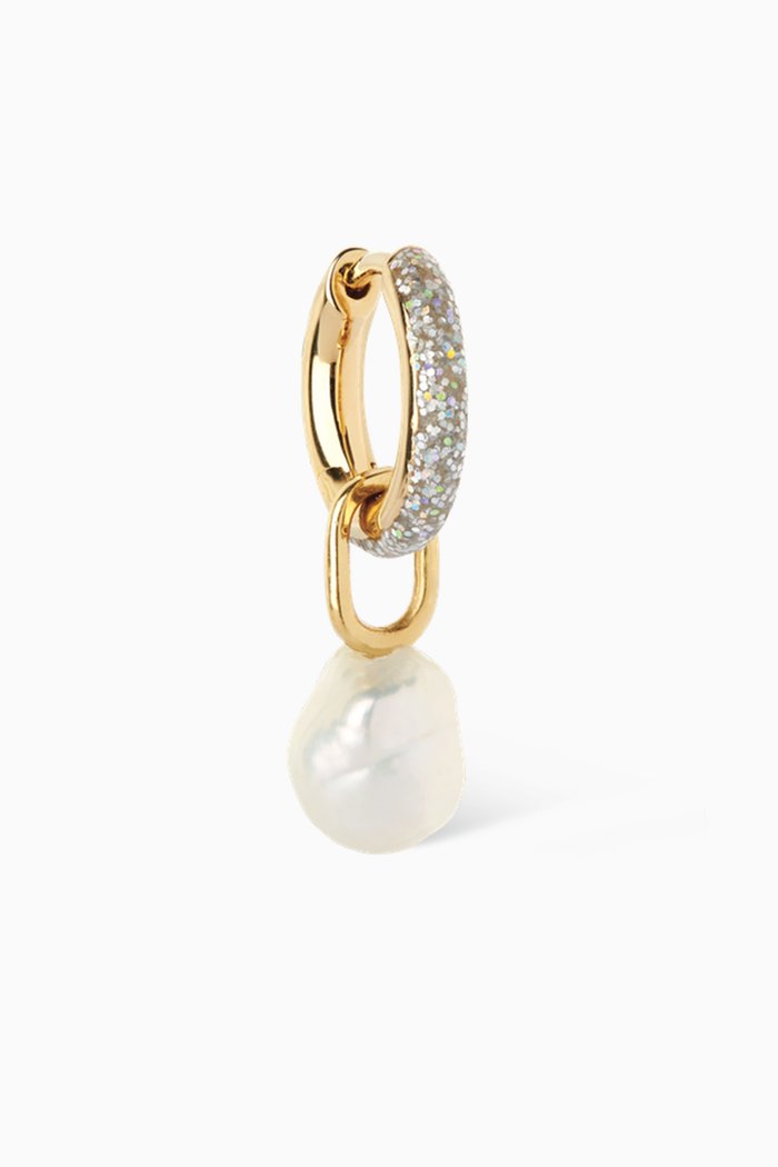 

Pearl Single Huggie in 22kt Gold Plated Silver, White