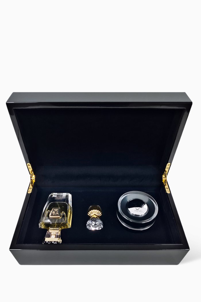 

Emarati Trio Collection, Colourless