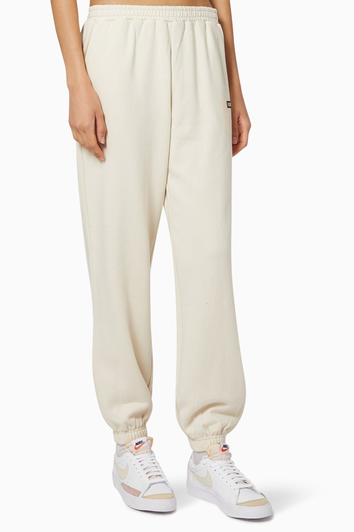 

Grand Stand Trackpants in Organic Cotton, Neutral