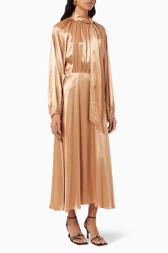 

Long Sleeve Dress in Satin, Neutral
