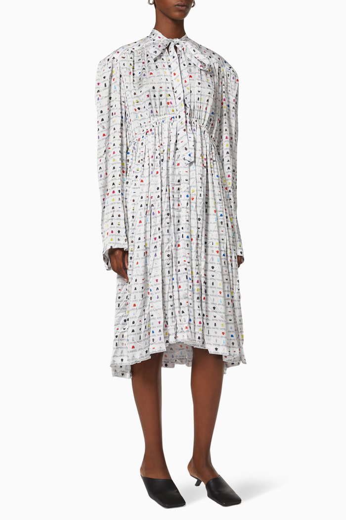 

Oversized Scarf Dress in Crepe, White