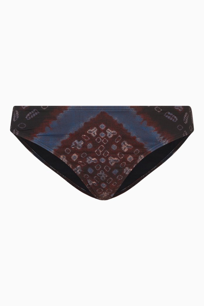 

Dani Bikini Bottom, Red