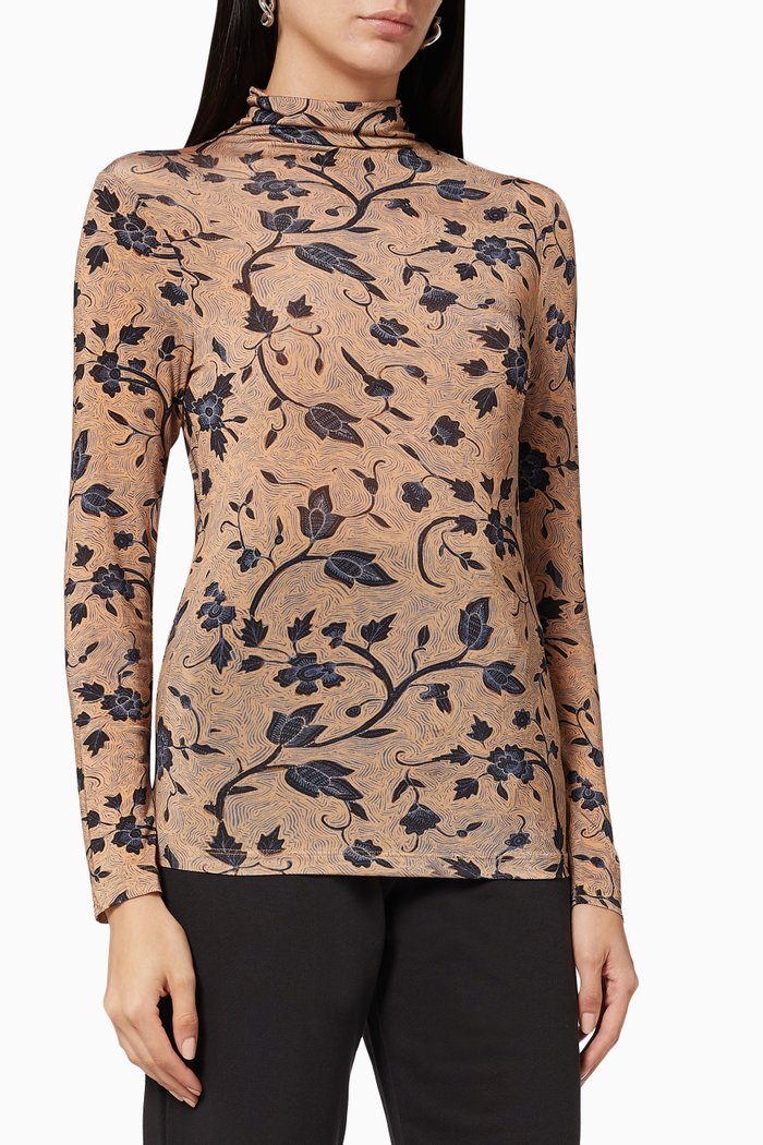 

Aurelia Turtleneck in Rayon, Neutral