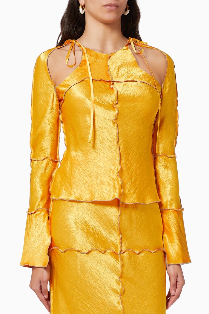 

Curly Cut Out Top in Satin, Orange