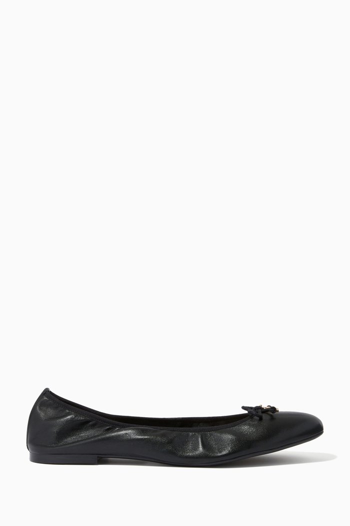 Baylay Ballerina Flats in Leather, Black