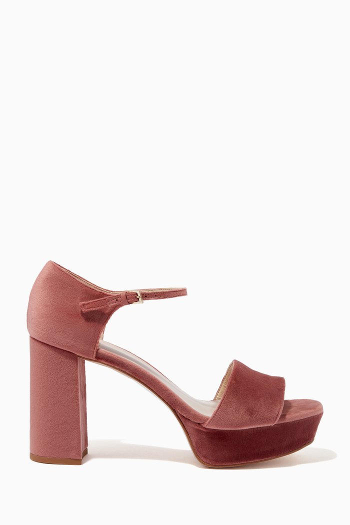 

Gabbiee Platform Sandals in Velvet, Pink