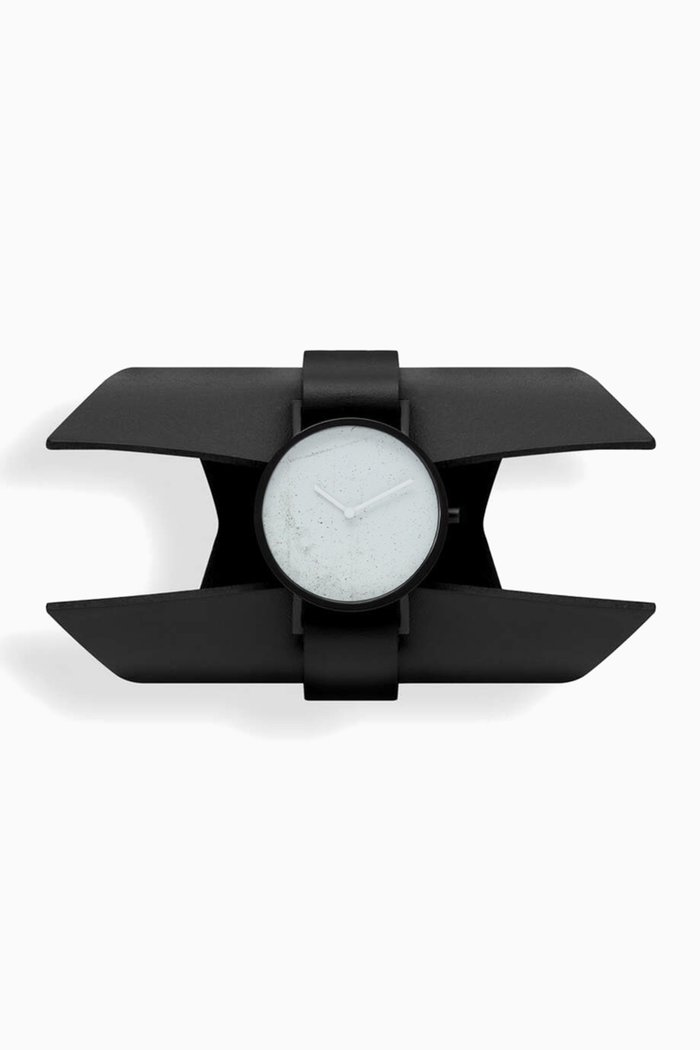 

x Aumorfia Avant Limited Watch, Black