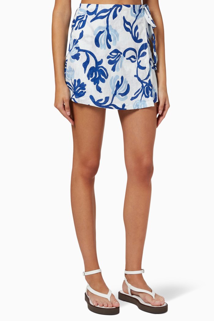 

Eridani Layered Shorts in Linen, Blue