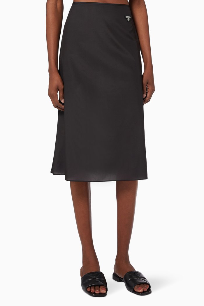 

Triangle Logo Midi Skirt in Re-nylon, Black
