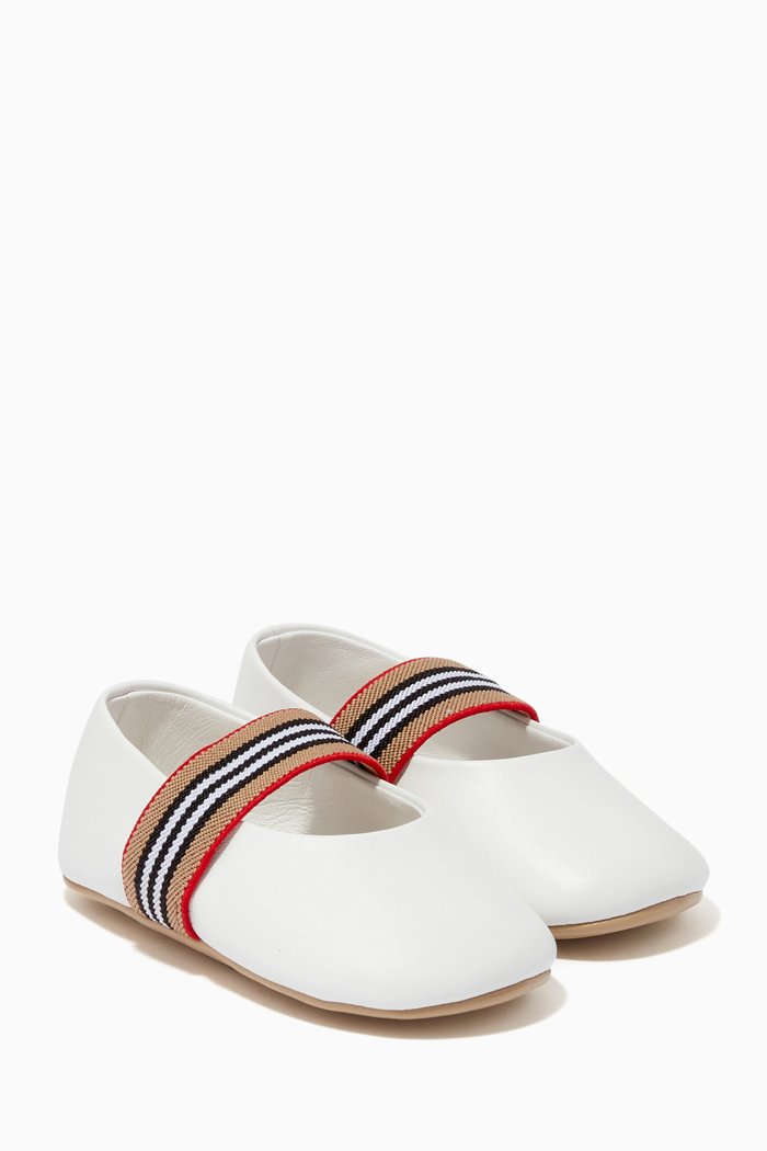 

Livvy Stripes Shoes in Leather, White