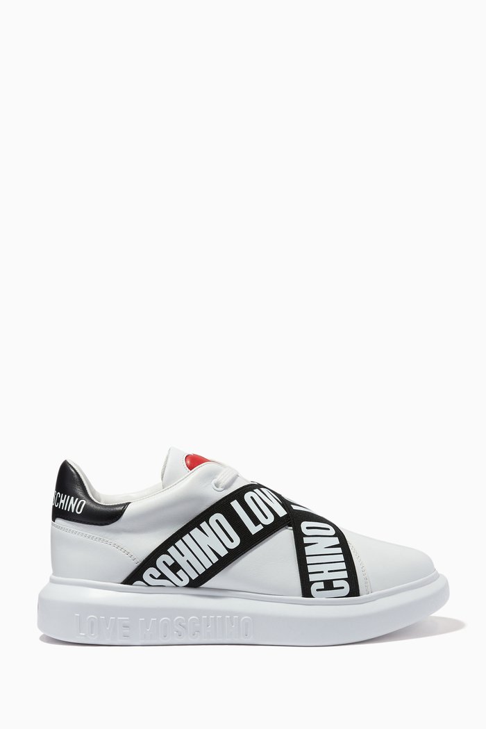 

Logo Strap Chunky Sneakers in Leather, White