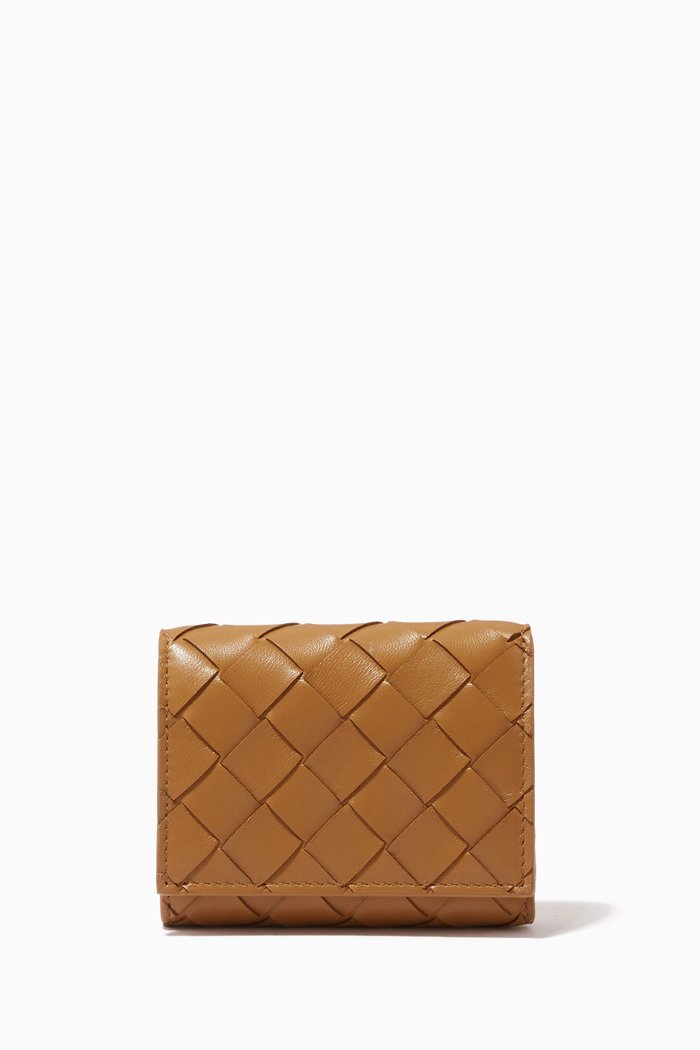 

Tri-fold Zip Wallet in Intrecciato Nappa, Brown