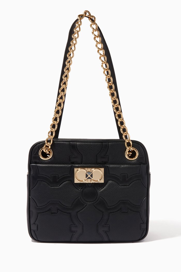 

Iconic Shoulder Bag in Hammered Calfskin, Black