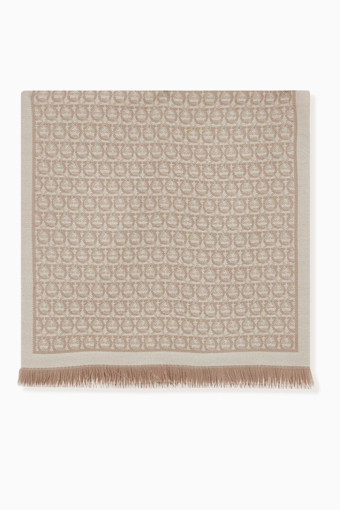 

Gancini Scarf in Wool, Neutral