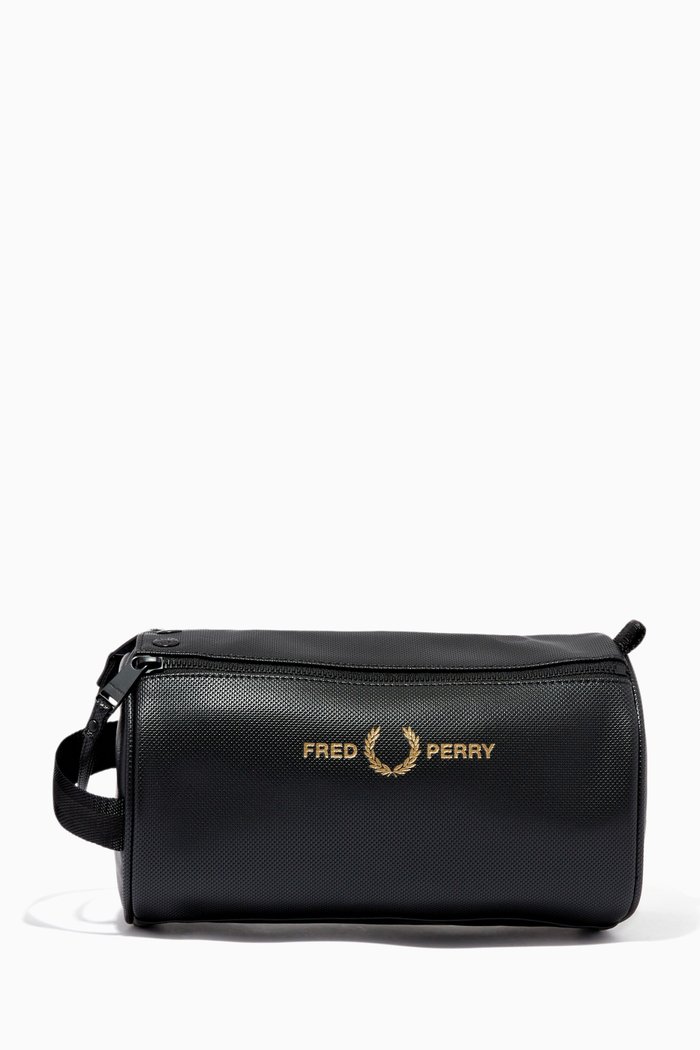 

Pique Textured Wash Bag in PU, Black