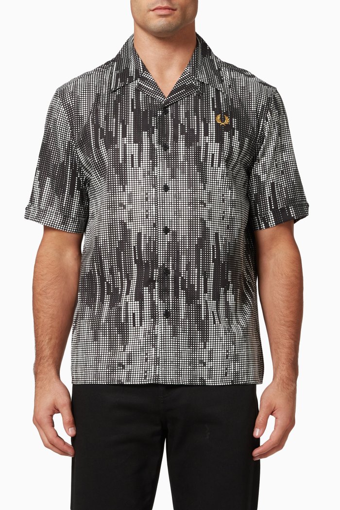 

Sound Wave Print Revere Shirt in Cotton Tencel Blend, Black