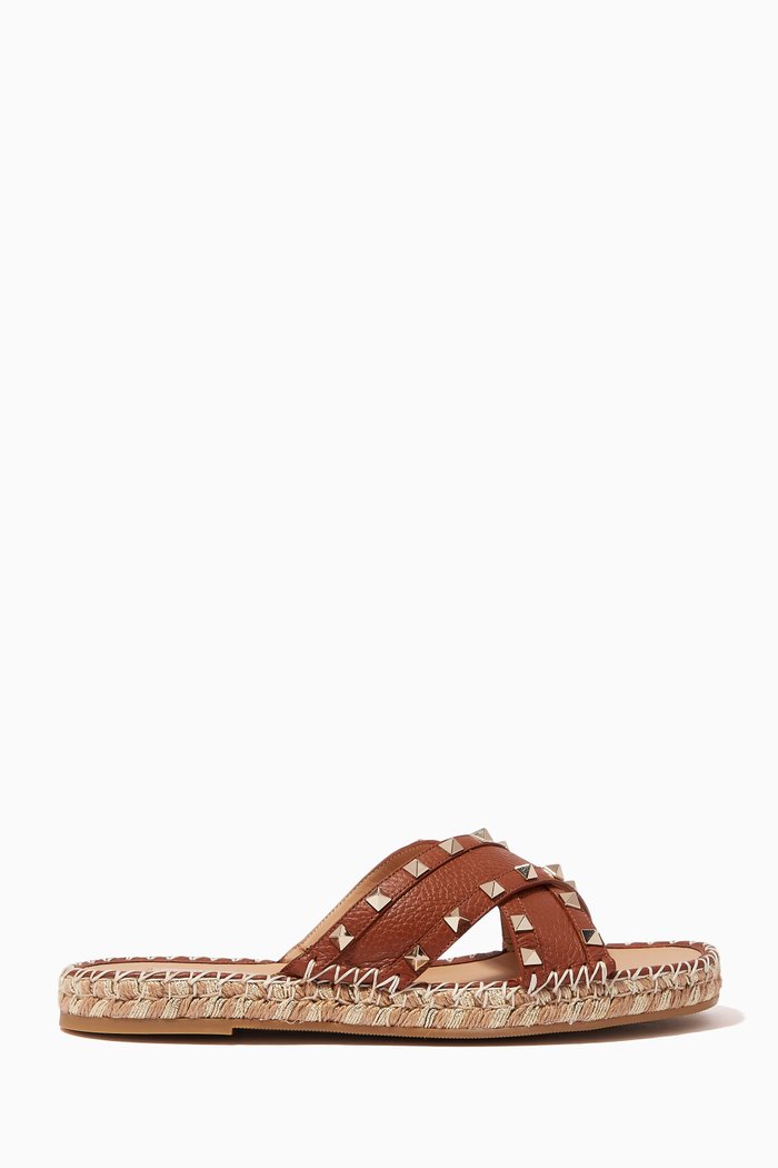 

Valentino Garavani Rockstud Espadrille Slides in Leather, Brown