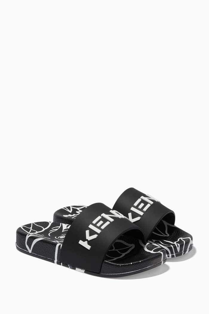 

Logo Slides in Rubber, Black